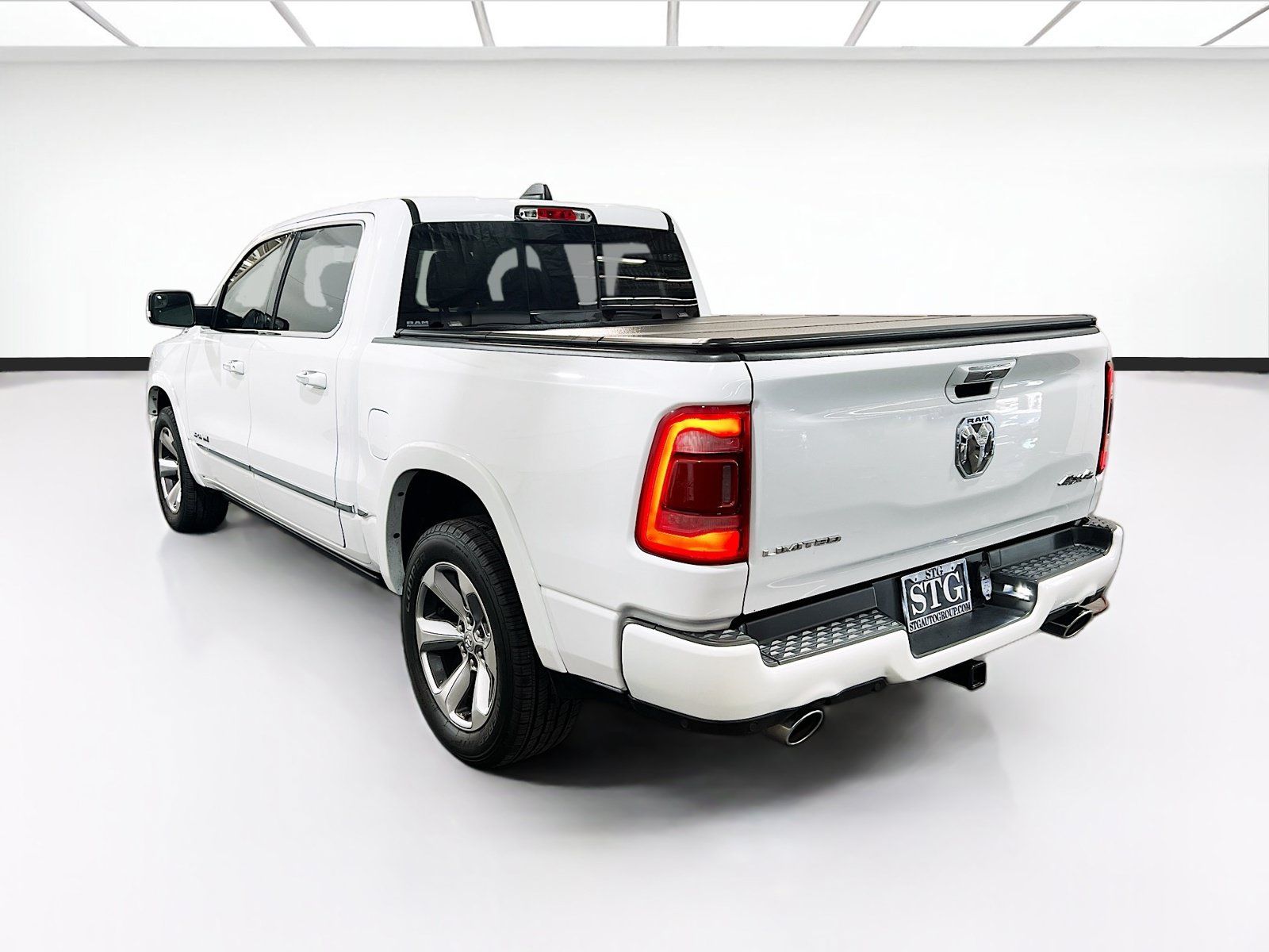 Used 2021 RAM 1500 Limited AWD/4WD image 6