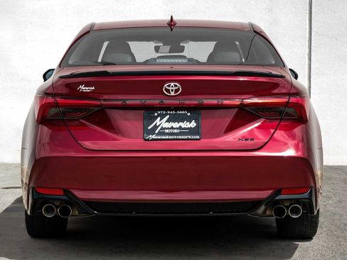Used 2019 Toyota Avalon XSE FWD image 10