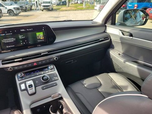 Used 2025 Hyundai Palisade SEL FWD image 23