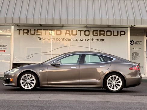 Used 2016 Tesla Model S 75D AWD/4WD image 6