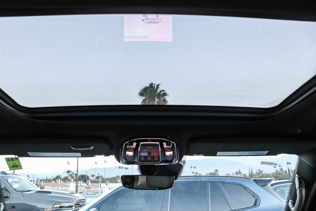 New 2026 Jeep Grand Wagoneer L Summit AWD/4WD image 18