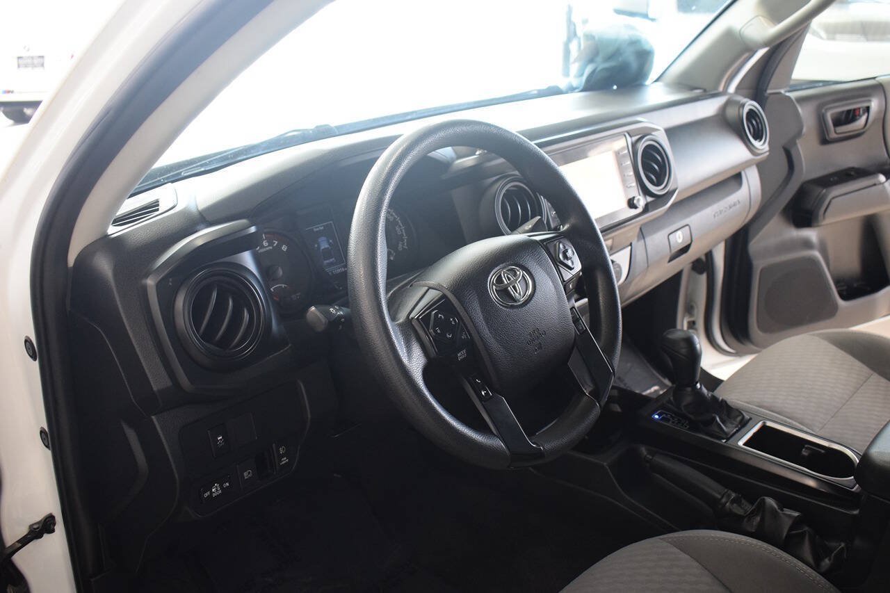 Used 2021 Toyota Tacoma SR AWD/4WD image 26