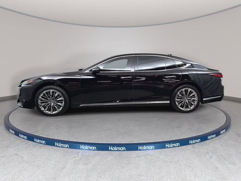 Used 2018 Lexus LS 500 w/ Interior Upgrade Package RWD image 9
