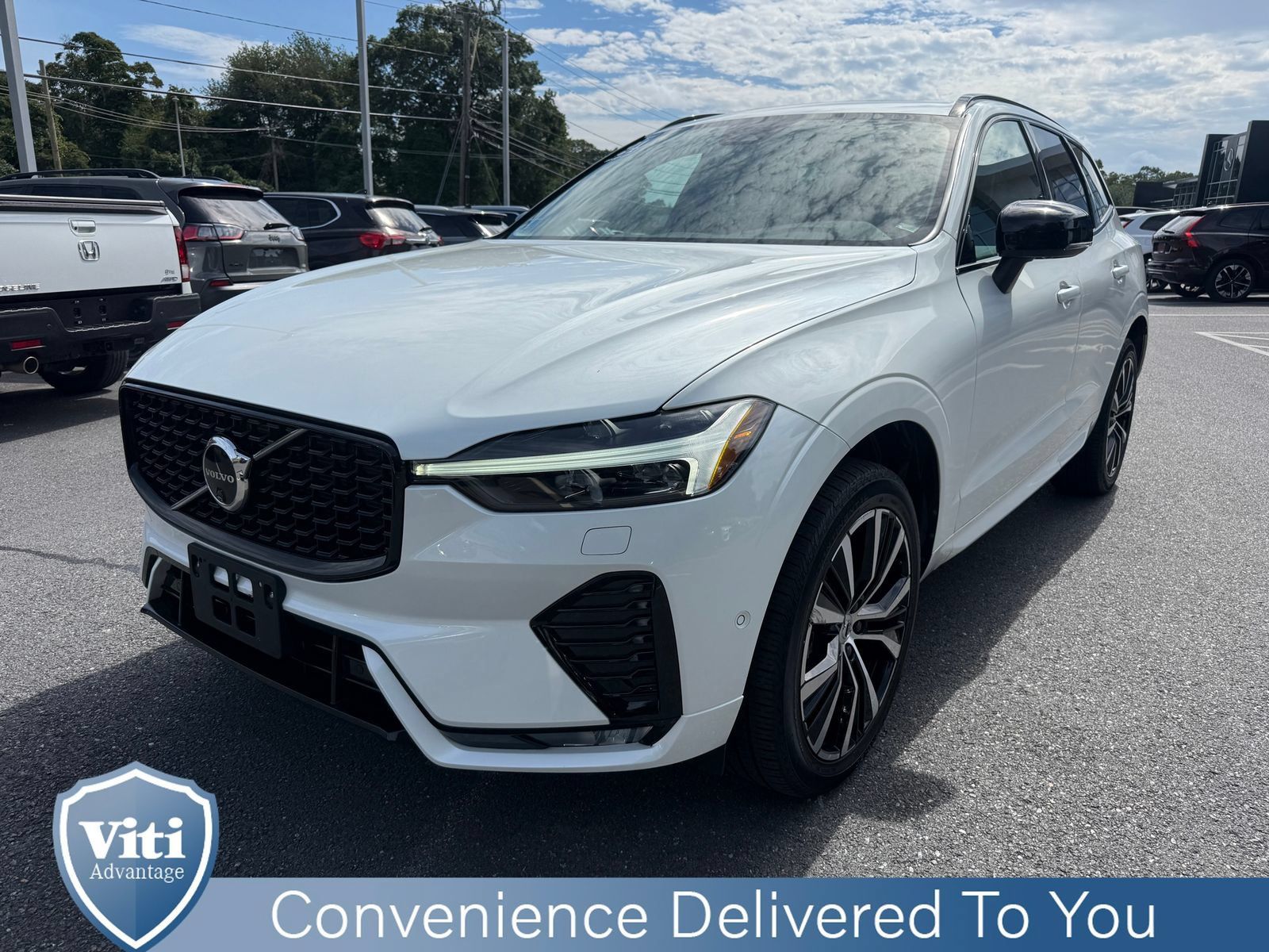 Certified 2024 Volvo XC60 B5 Plus w/ Protection Package Premier AWD/4WD image 4