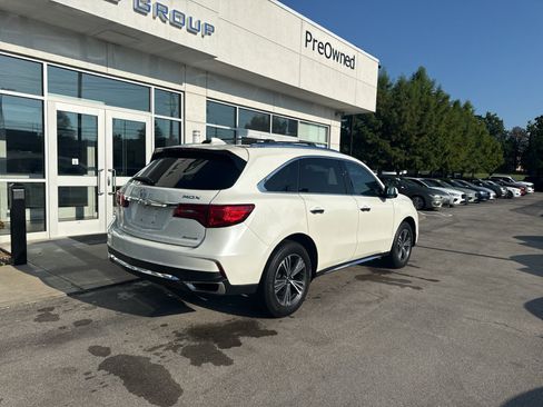 Used 2017 Acura MDX SH-AWD image 3