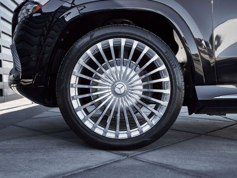 Used 2021 Mercedes-Benz Maybach GLS 600 Maybach GLS 600 image 3