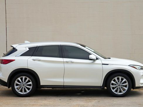 Used 2019 INFINITI QX50 Essential w/ Premium Heat Package FWD image 56