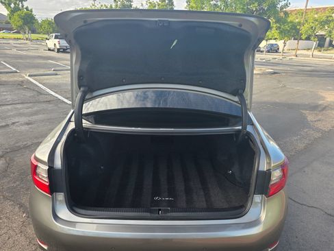 Used 2018 Lexus ES 350 w/ Navigation System Package FWD image 10