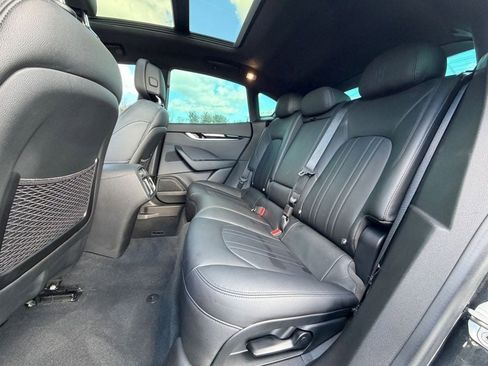 Used 2022 Maserati Levante Modena image 27