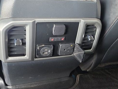Used 2022 Ford F350 Platinum image 18