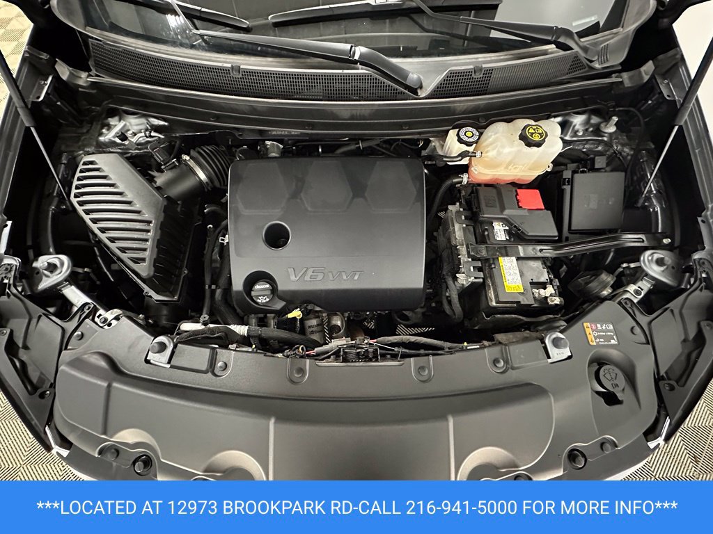 Used 2021 Chevrolet Traverse LT FWD image 30