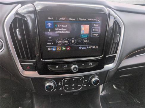 Used 2020 Chevrolet Traverse LT image 15