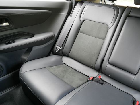 Certified 2024 Nissan Ariya AWD image 12