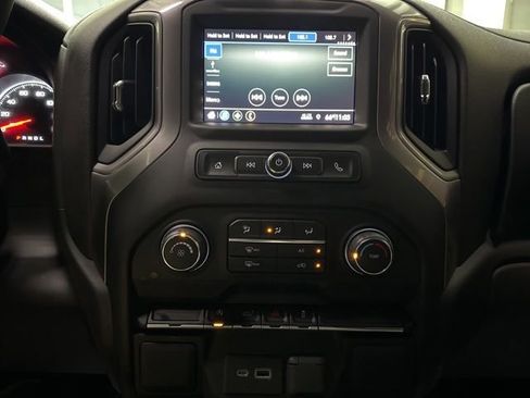 Used 2022 Chevrolet Silverado 1500 Custom AWD/4WD image 11