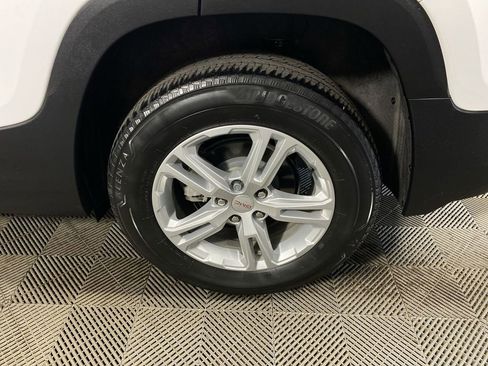 Used 2023 GMC Terrain SLE AWD/4WD image 10