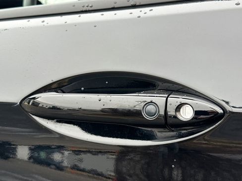 Used 2025 Honda Ridgeline Black Edition image 12