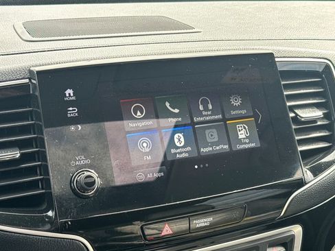 Used 2019 Honda Pilot Touring image 22