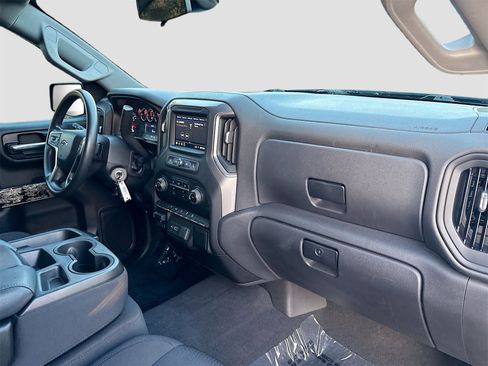 Used 2021 Chevrolet Silverado 1500 Custom Trail Boss w/ Realtree Special Edition image 28