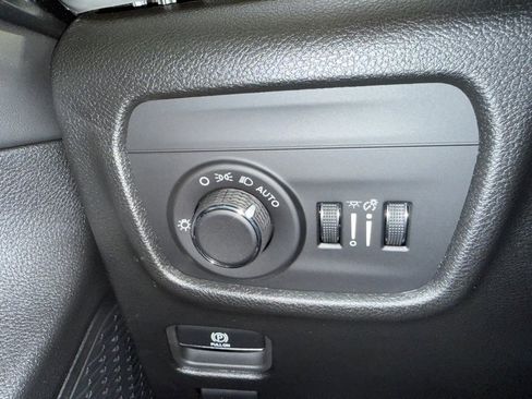 New 2025 Jeep Grand Cherokee Laredo X image 22