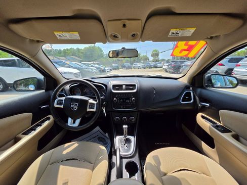 Used 2013 Dodge Avenger SXT FWD image 9