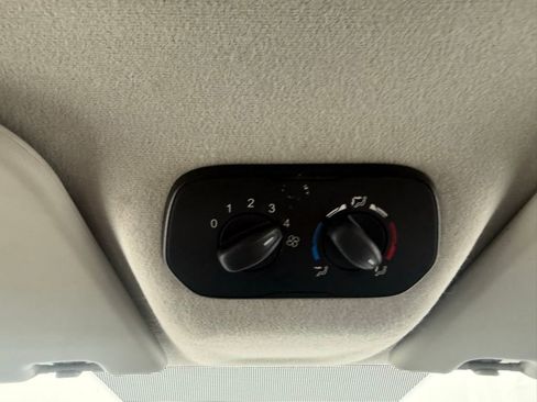 Used 2015 Ford Transit 150 XL image 35