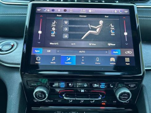 Certified 2023 Jeep Grand Cherokee Overland w/ Luxury Tech Group IV AWD/4WD image 46