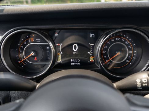 Used 2022 Jeep Wrangler Unlimited Sport AWD/4WD image 12