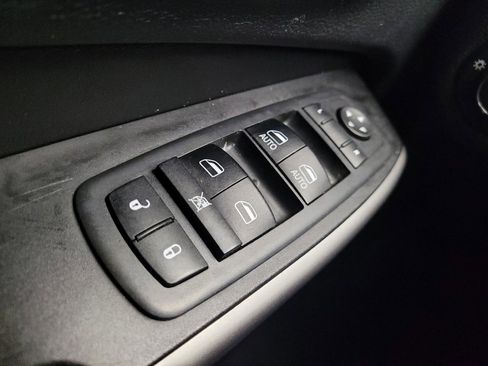 Used 2019 Jeep Cherokee High Altitude AWD/4WD image 27