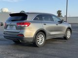 Used 2016 Kia Sorento LX w/ LX Convenience Package image 3