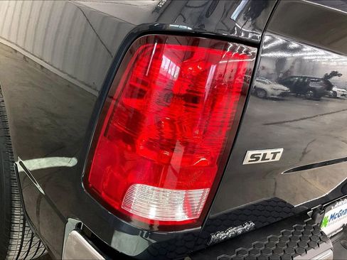 Used 2021 RAM 1500 Classic SLT AWD/4WD image 31