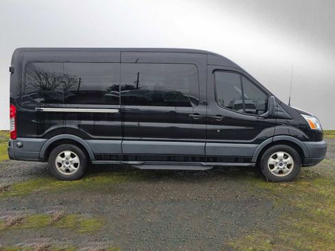 Used 2018 Ford Transit 350 XLT image 2