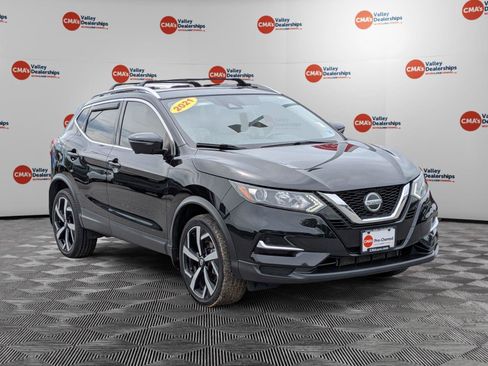 Used 2021 Nissan Rogue Sport SL AWD/4WD image 3