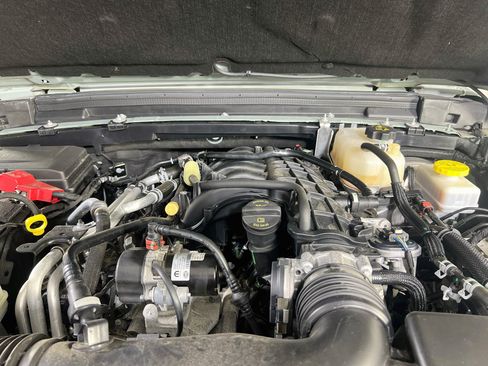 Used 2023 Jeep Wrangler Sport AWD/4WD image 28