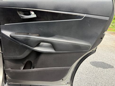 Used 2016 Kia Sorento FWD image 44