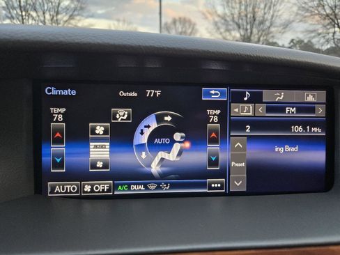 Used 2015 Lexus LS 460 w/ Comfort Package image 43