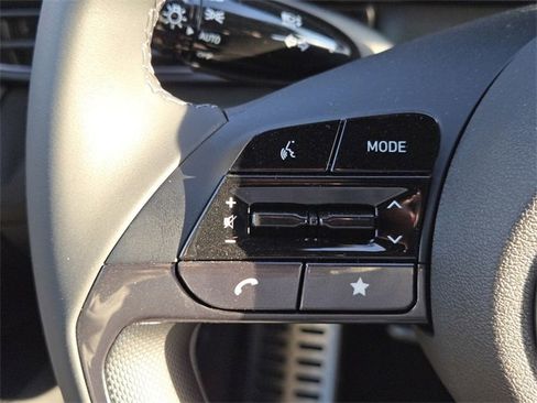 New 2025 Hyundai Elantra SEL image 21