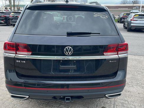 Used 2023 Volkswagen Atlas SE w/ Panoramic Sunroof Package image 5