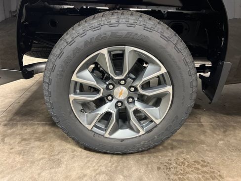New 2026 Chevrolet Silverado 1500 LT AWD/4WD image 9