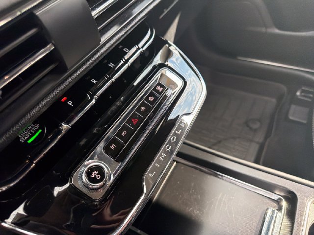 Certified 2025 Lincoln Corsair FWD image 25