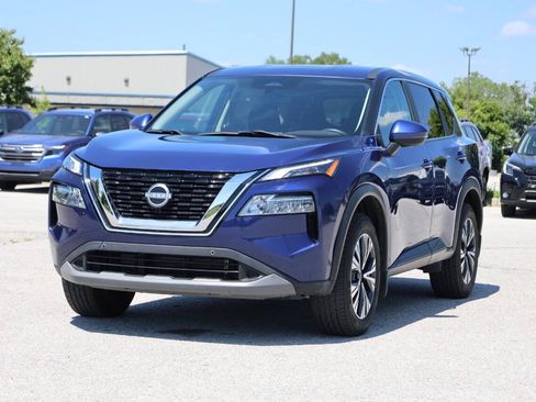 Used 2022 Nissan Rogue SV AWD/4WD image 6