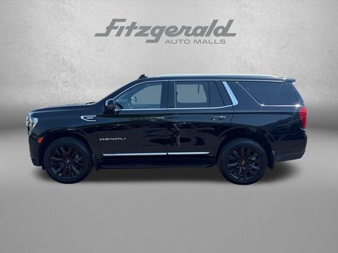 Used 2023 GMC Yukon Denali w/ LPO, Floor Liner Package AWD/4WD image 3