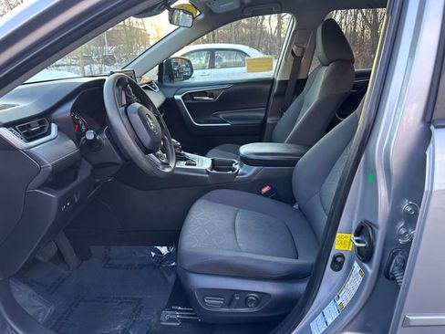 Certified 2021 Toyota RAV4 XLE image 27