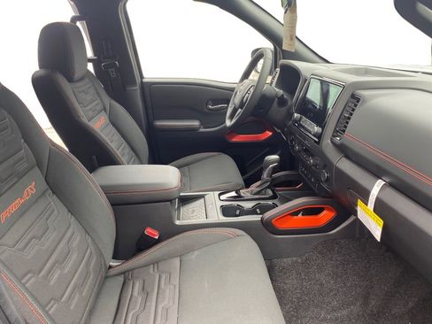 Used 2023 Nissan Frontier PRO-4X w/ Pro Convenience Package AWD/4WD image 16