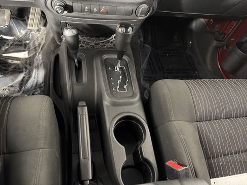 Used 2012 Jeep Wrangler Sport AWD/4WD image 24