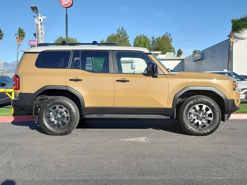 Used 2026 Toyota Land Cruiser w/ Premium Package image 32