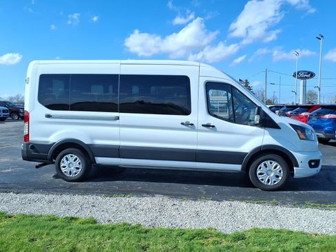 Used 2024 Ford Transit 350 XLT RWD image 2