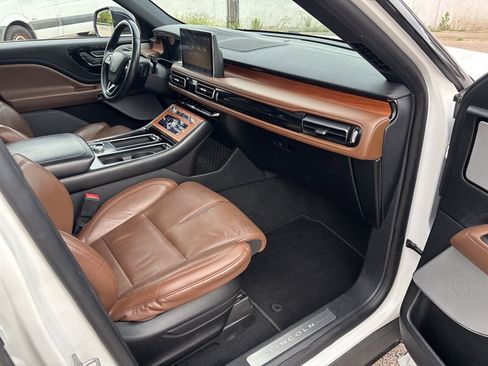 Used 2020 Lincoln Aviator Reserve w/ Equipment Group 201A image 30