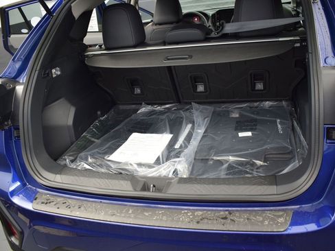 Certified 2025 Subaru Crosstrek 2.5i Limited w/ Crosstrek Mirror Package image 22