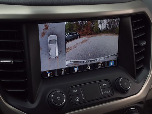 Used 2023 GMC Acadia Denali w/ Denali Ultimate Package image 23