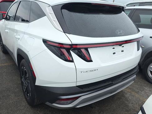 Used 2025 Hyundai Tucson Limited FWD image 4